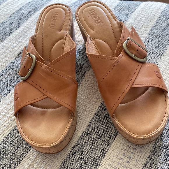 born devona platform wedge